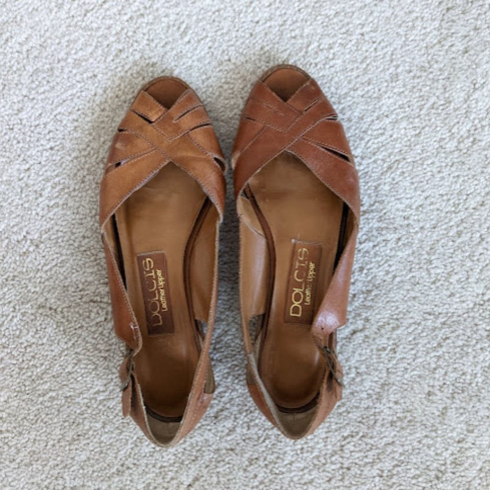 Vintage leather peep toe flats, size 7